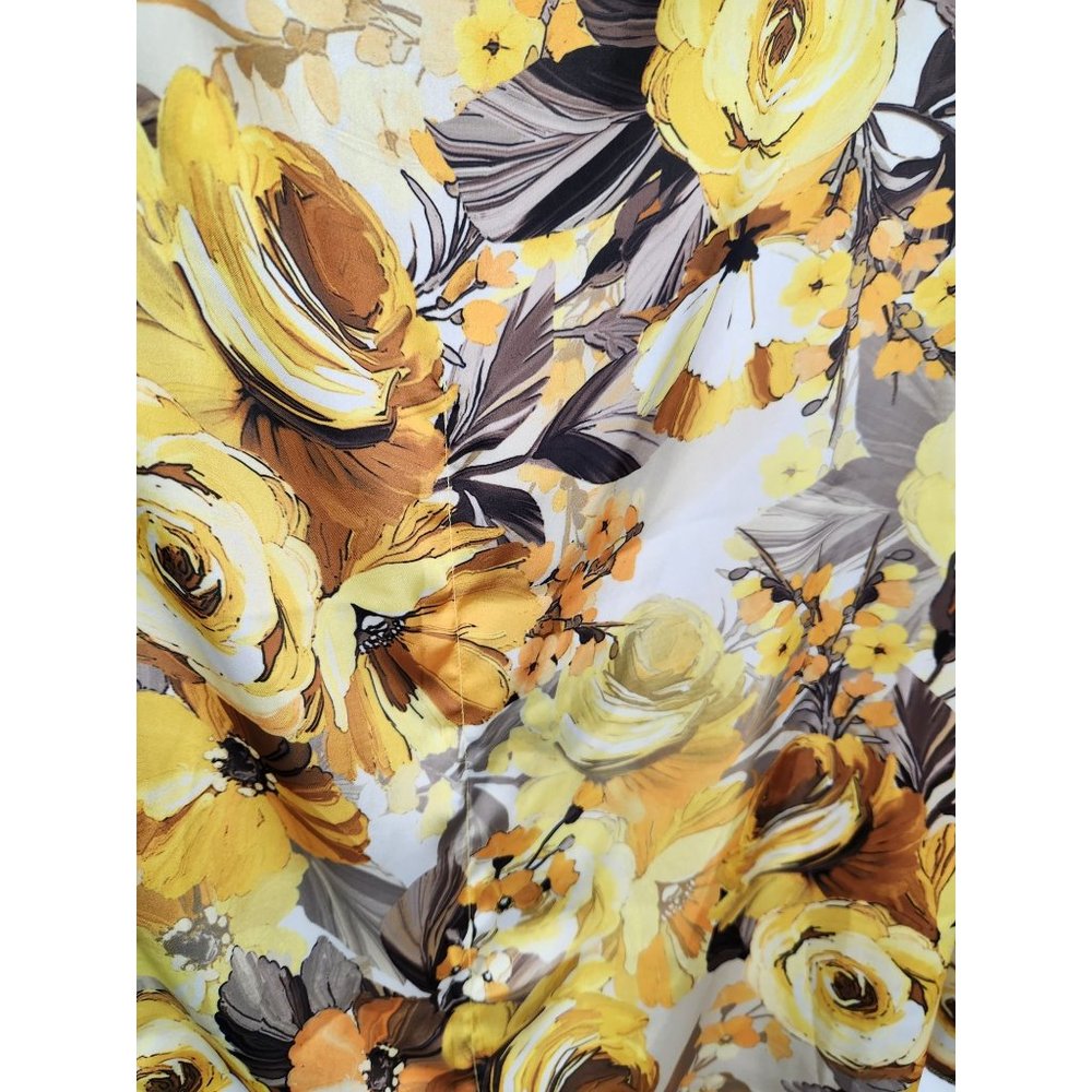 Susan Graver Women's Sz. L Yellow & Grey Floral Poncho V Neck Top - Picture 3 of 8